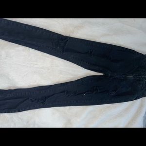Black Fashion Nova Ripped Jeans!!